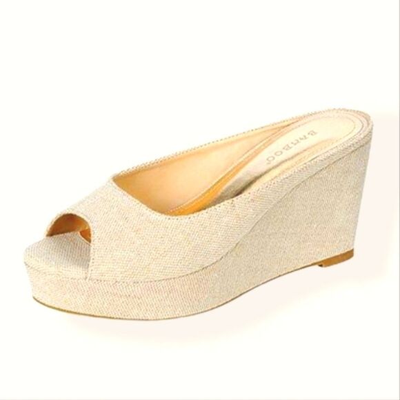 NIB Bamboo Natural Levana Wedge Sandal - Women's Peep Toe - Picture 1 of 4